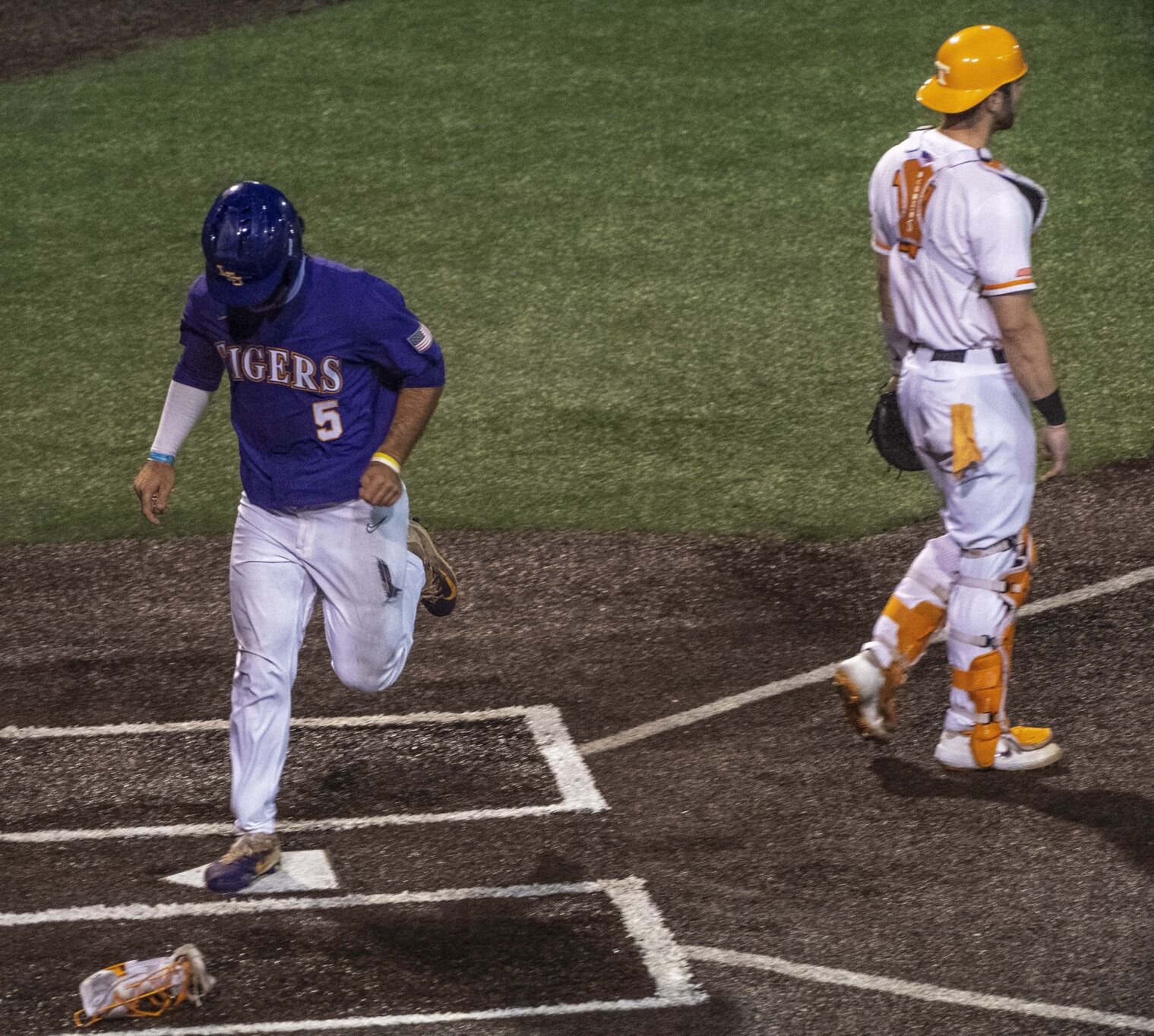 BR.lsutennessee.061321 0718 bf.jpg